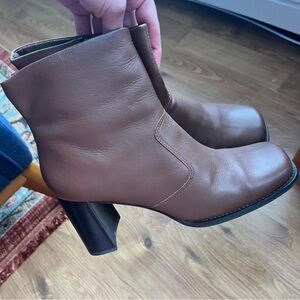 Chic Brown Heeled Boots
